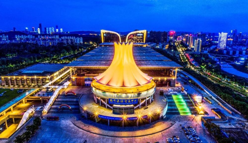 南宁国际会展中心改扩建工程建成1周年