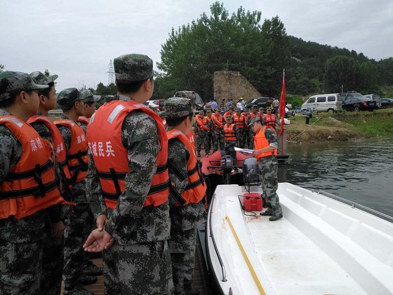 应急水上突发事件,麻城警民联合开展水上救援训练