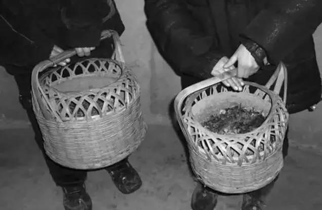 老照片:80年代的孩子们生活写照,图四已经消失