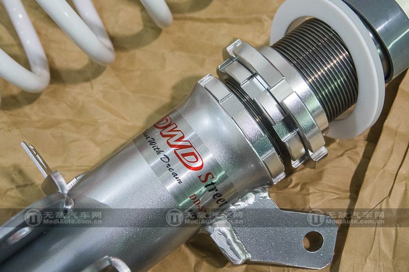dwd街道版避震器 for civic x:4,980元