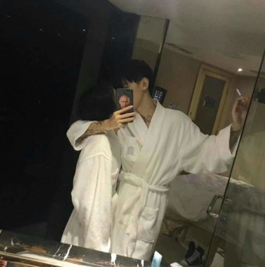 00后必备精选·成熟·情侣头像:只要坚强 什么也不是事