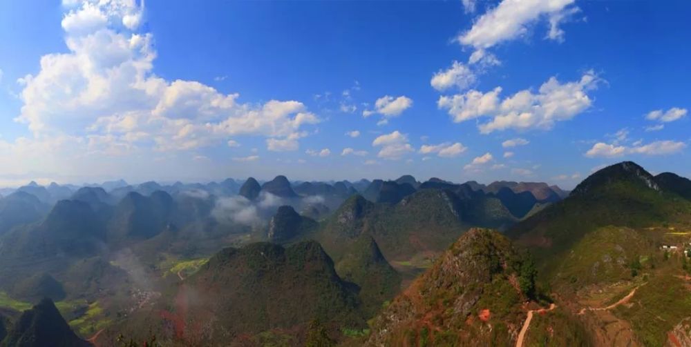 罗平那色峰海