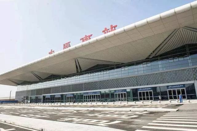 太原南站东广场:免费停车时间延长开通机场大巴直通车