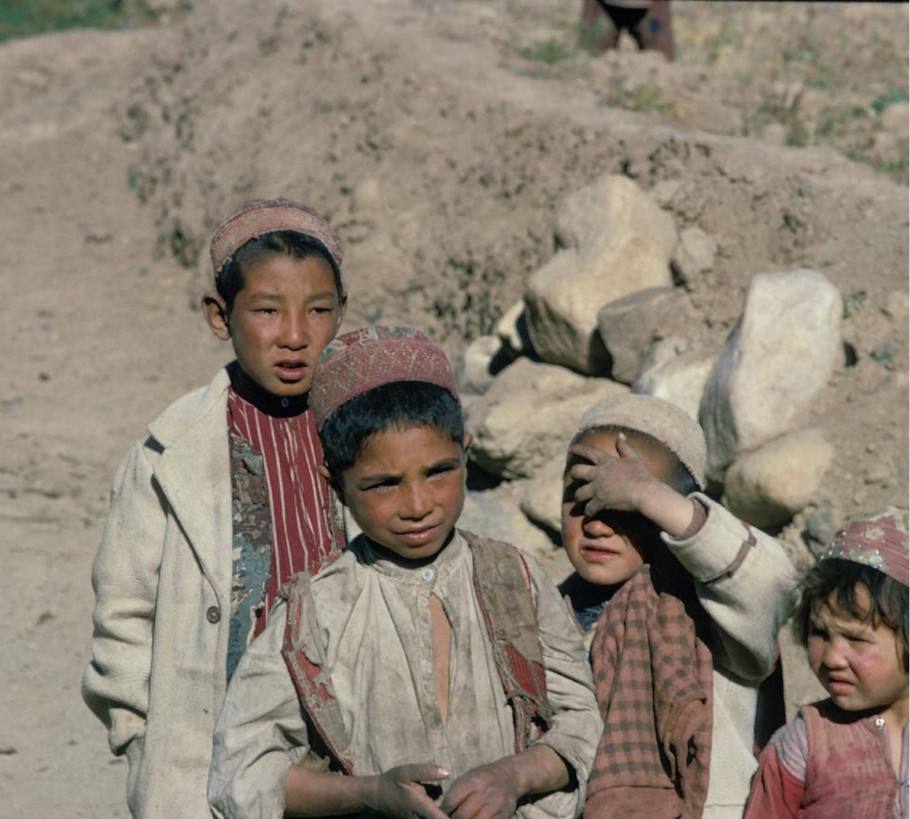 阿富汗贫困儿童