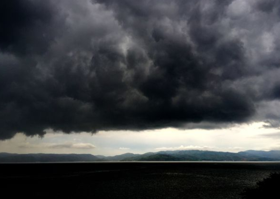 心理学:三朵乌云,哪一朵里面没雨?测你的另一半是否爱