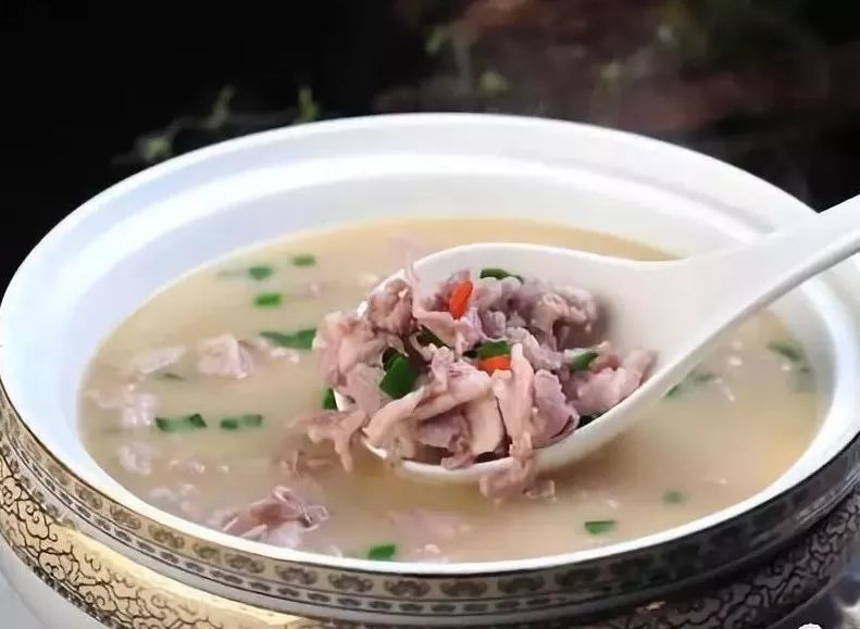 想吃大安坨坨羊肉 想吃陈食盘龙黄鳝 想吃五间凉拌鸡 想吃朱沱汆汤肉