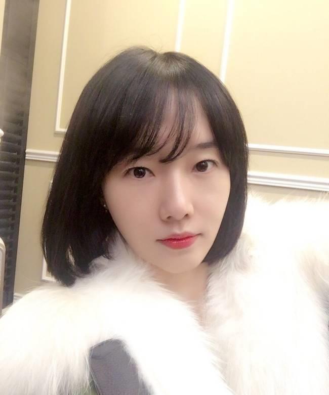 韩国著名女艺人李贞贤