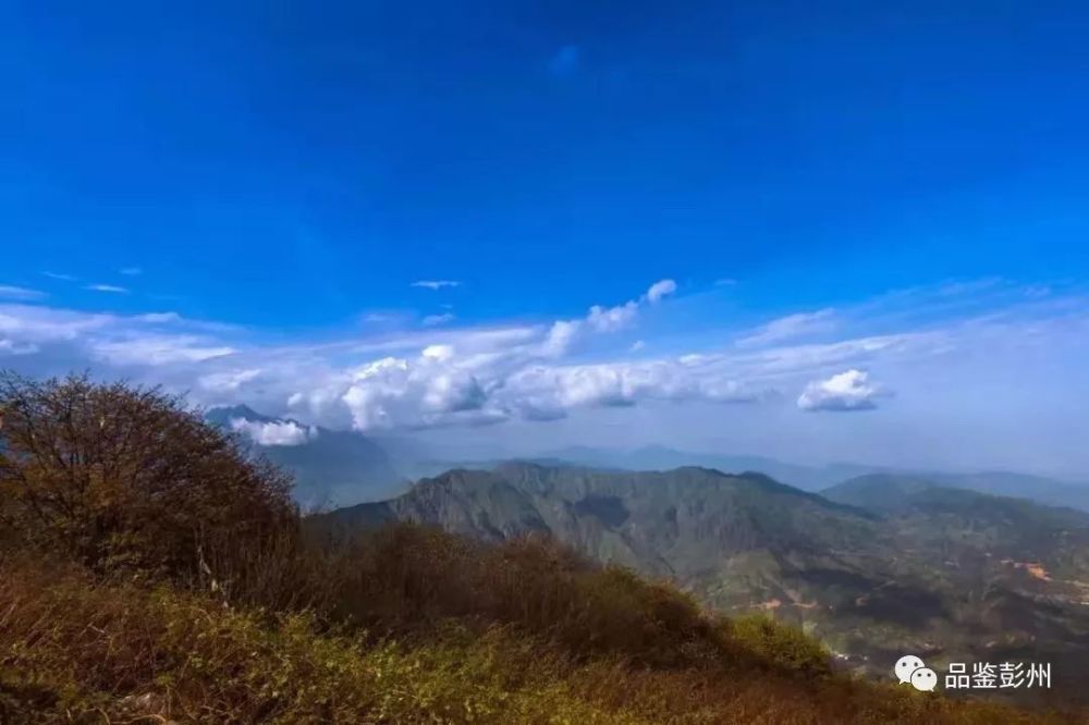 云卷雨洗万山明,夜半牛羚曾别墅,如幻天堂氤氲升.烟台惊梦出租图片