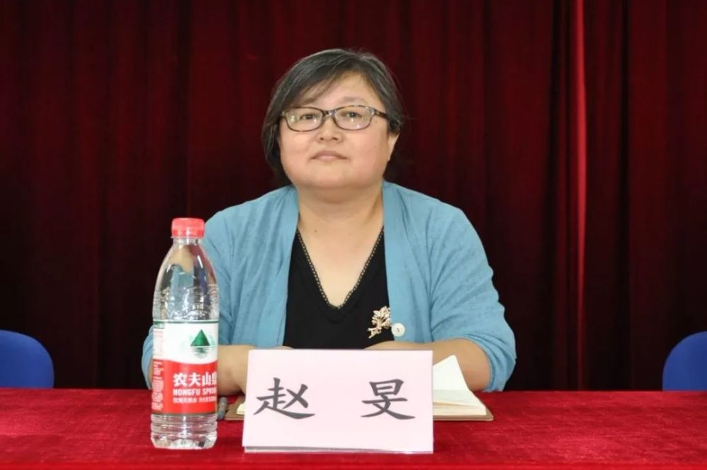 培训班开班仪式现场 培训班开班仪式由陈绍祜副秘书长主持.