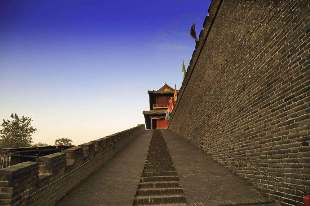 中国最大的古城墙和中国最长的古城墙是哪一座?接下来小编为你解答.