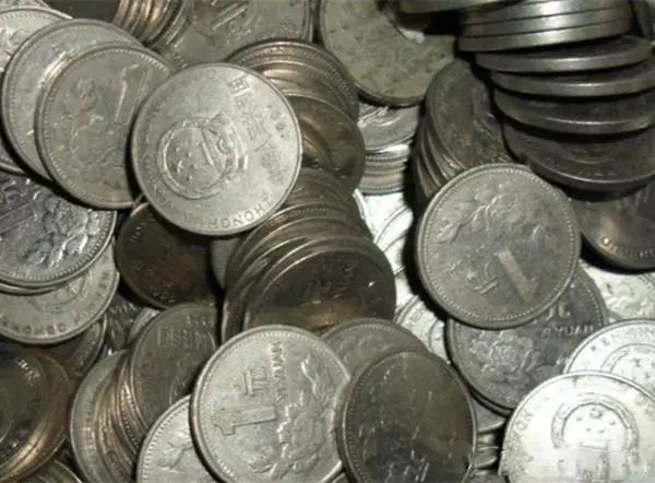 如何处理外币硬币？