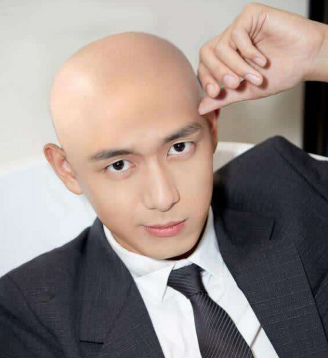 发型对颜值影响有多大?李易峰光头不算啥,看到李现差点没认出!