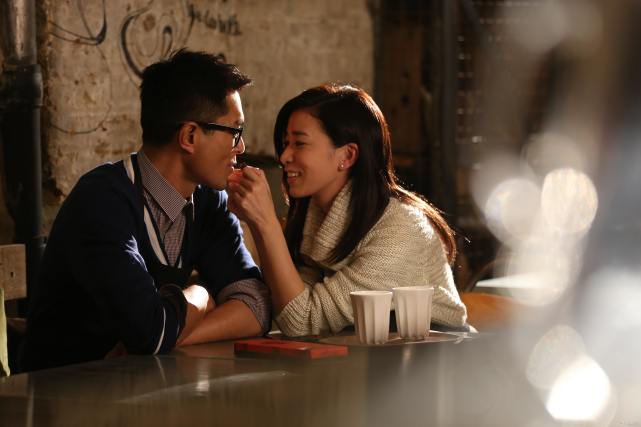 一个女人对一个男人动了真情,会有哪些表现?最后一个