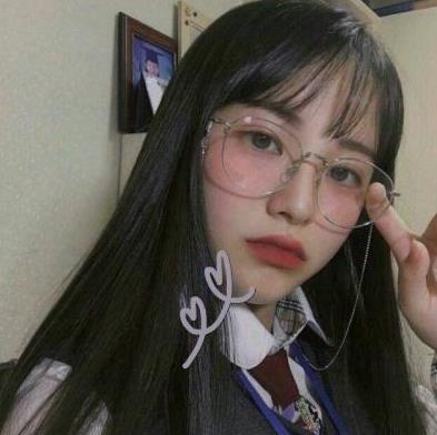 ins敲好看女生头像幸福是靠自己内心来感受的