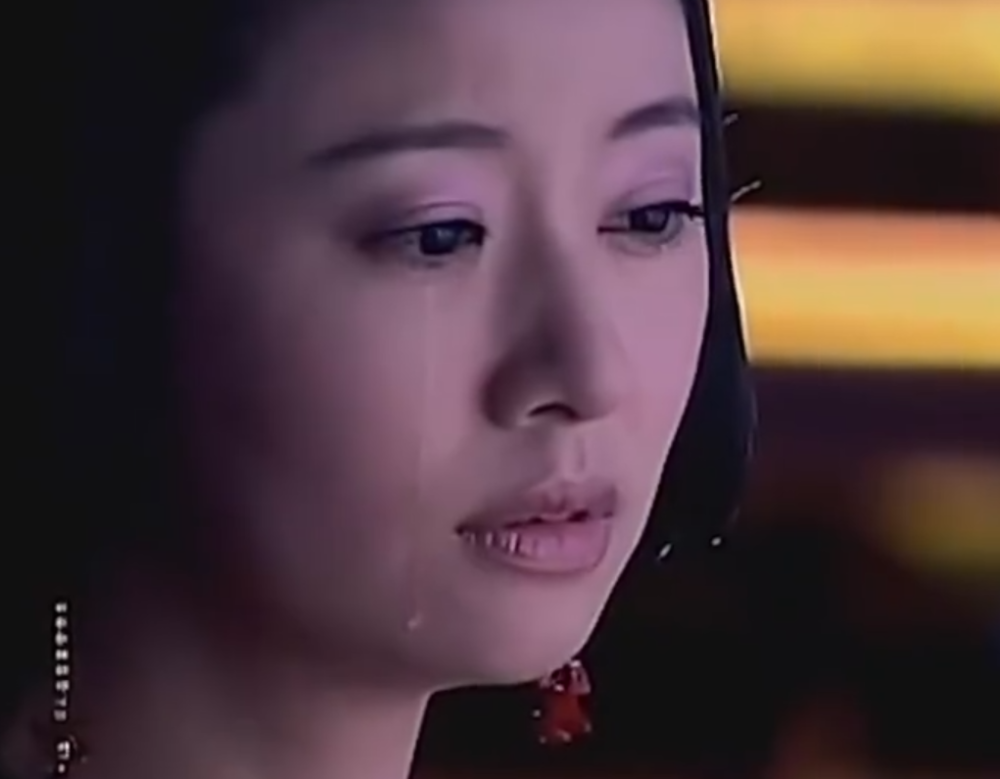 林心如《落花》,经典歌曲,谁听了这歌会落泪?