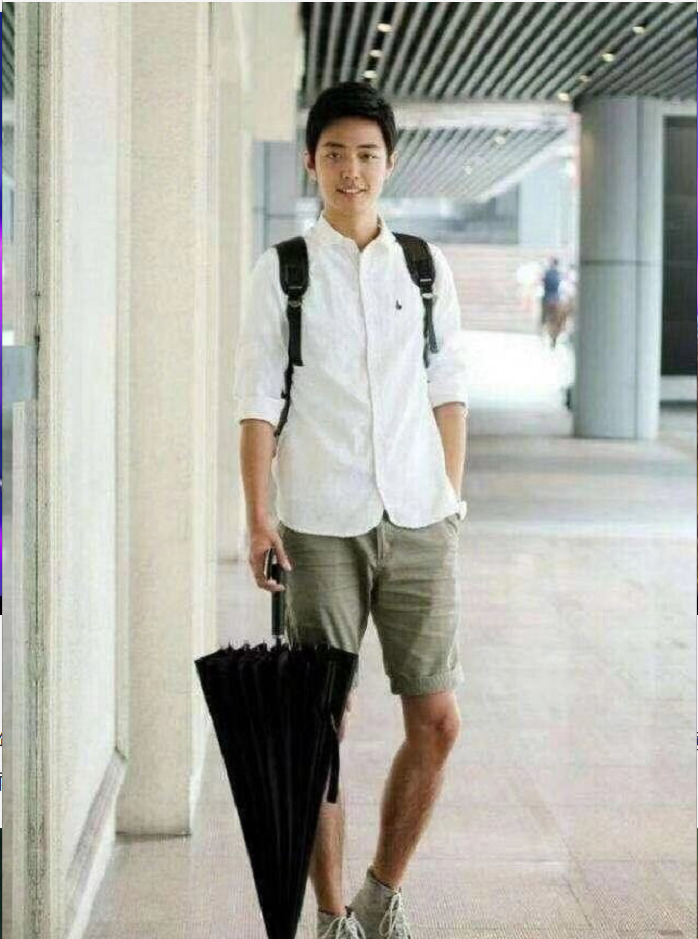 校友曝校草肖战大学私密照,盘点那些惊艳过时光的大学