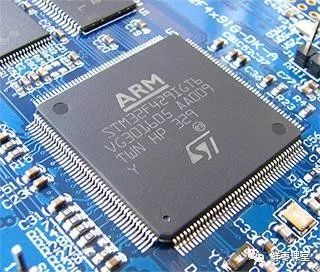 stm32,是 意法半导体公司推出的基于arm cortex-m内核的通用型单片机.