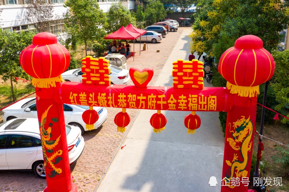 最后一页 近日参加几场好友娶儿子娶媳妇,女儿出嫁的婚礼,心里总觉得