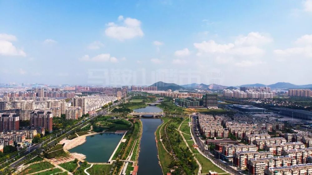 户型图: 03 慈湖河全长26.1km,是马鞍山的"母亲河".