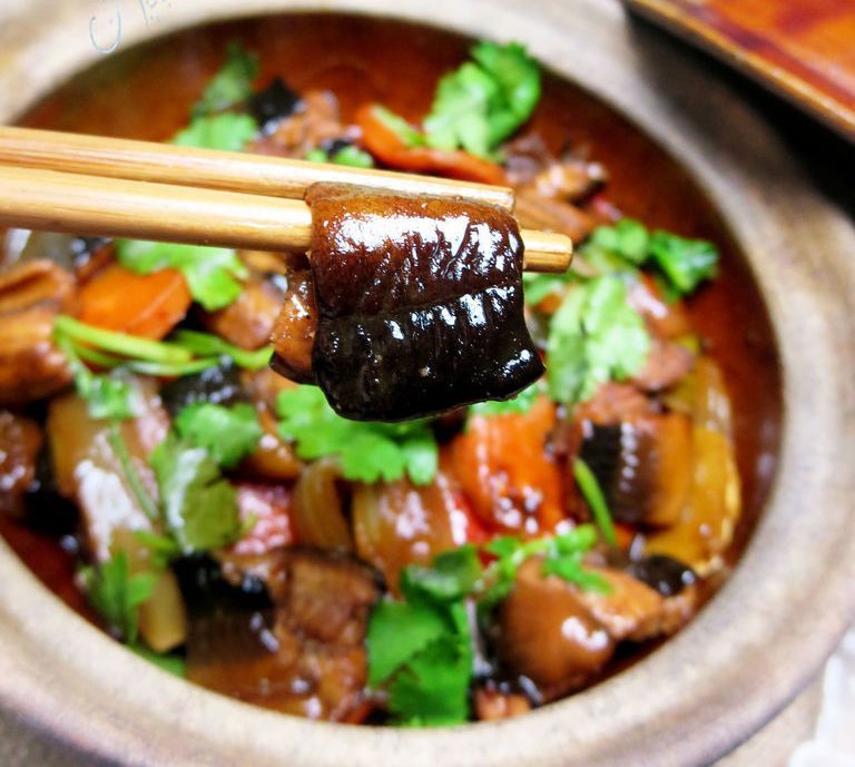 《舌尖》称它为"广东第一煲",不喝其汤只吃肉,食材