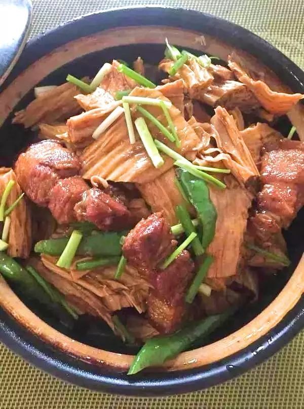 腐竹红烧肉