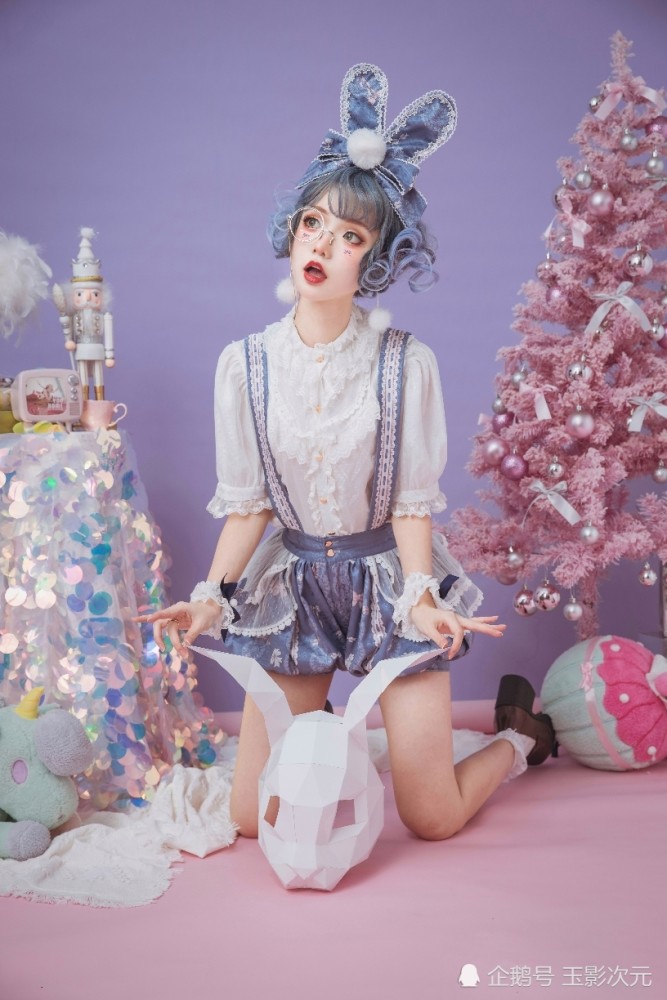 lolita装扮:弗克丝诊所护士长阿寇正在待命!