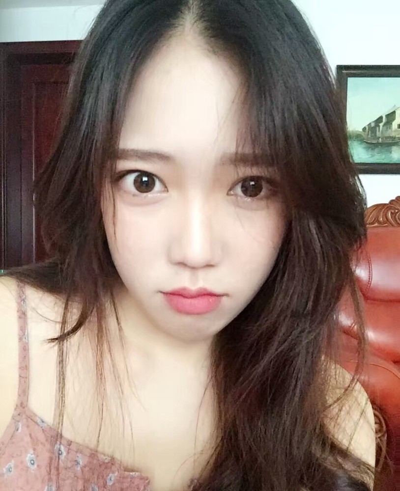 瓜子脸女生的日常真羡慕脸小