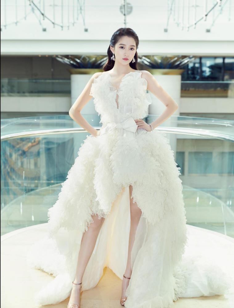 美女明星:关晓彤