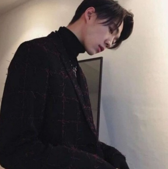 小清新阳光男生头像:快来@你的摩羯座小哥哥换上吧