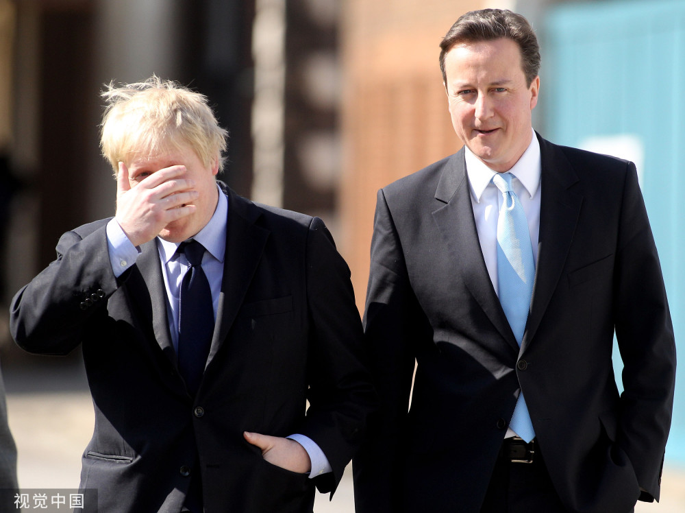 英国前首相卡梅伦打破沉默批评
