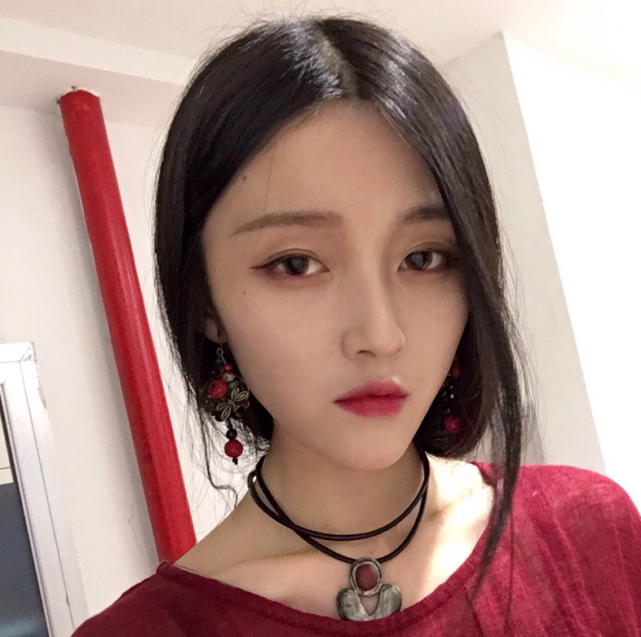珍藏版·个性·女生头像:这样的狮子座女王你见过么