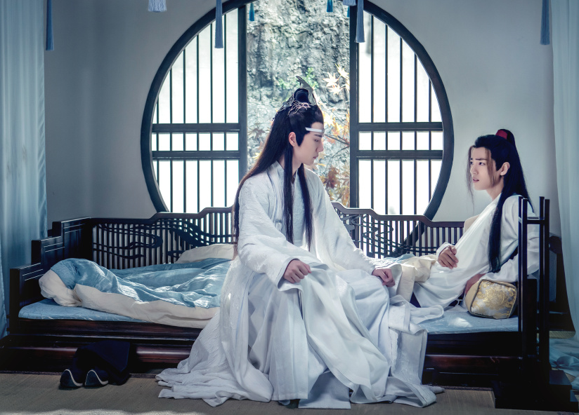 魔道祖师:静室查伤,是蓝湛亲手为魏婴换的衣服,你看出来了吗?