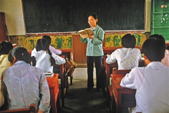 1986年,《中华人民共和国义务教育法》颁布,确定建立教师资格考核