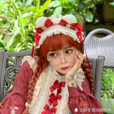 顾茜茜终于不当"假小子"了,换上红裙长发后,女粉都想多看两眼