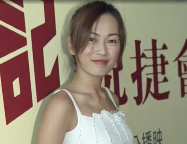 tvb艺人姚莹莹独自养儿熬成大妈,与袁咏仪同期选美今