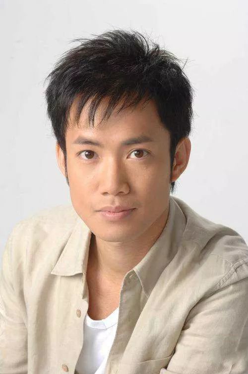 敖嘉年,1976年9月26日出生,中国香港影视演员,主持人.