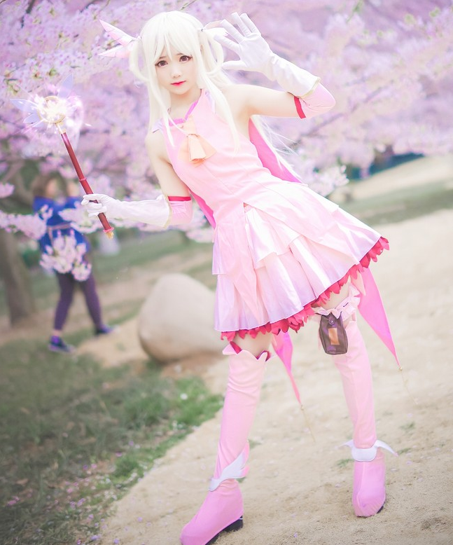 伊莉雅cosplay正片,少女 樱花,要走"桃花运"了!