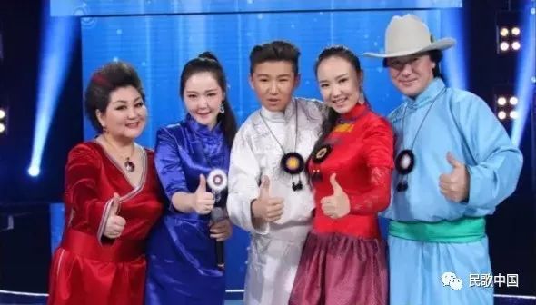 当"吉祥三宝"一家唱起《新吉祥三宝》