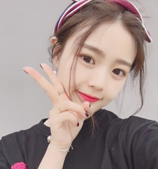 气质·俏皮·女生头像:水瓶座宝宝专属