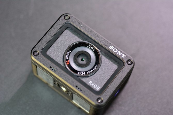 新一代vlog拍摄利器 索尼迷你黑卡rx0 ii评测