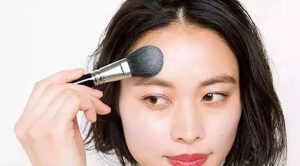 高光怎么涂才最好看?先分辨自己是圆脸长脸