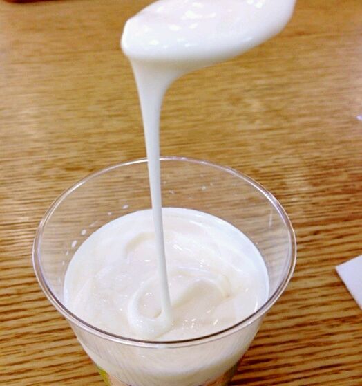 自制酸奶蜂蜜美白面膜