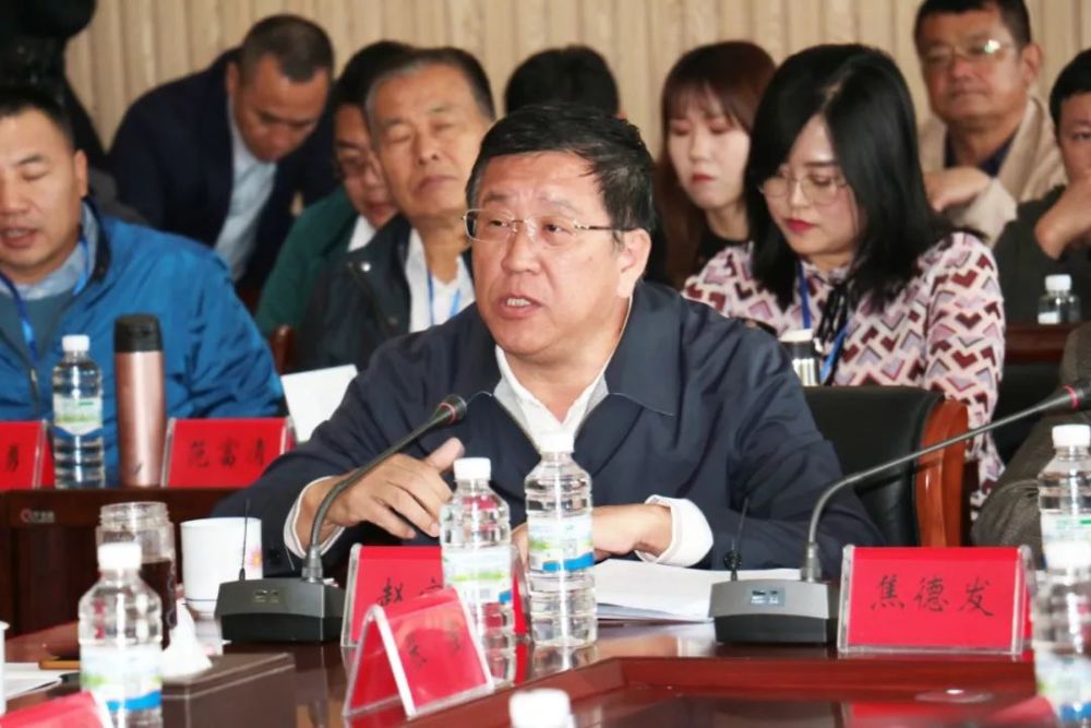 内蒙古重点国有林管理局党委副书记赵宝军讲话
