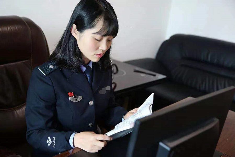 90后美女警察/甲状腺癌患者/二孩妈妈…这位作家又准备出书了