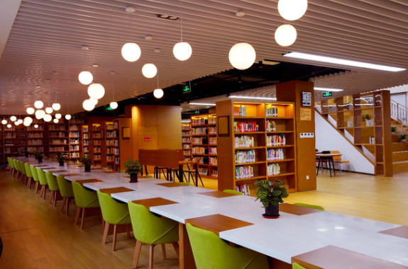 夜市美食、零点电影 夜上海原来这么精彩