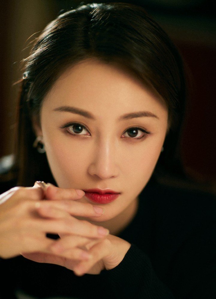 精致优雅演员林鹏,太有女人味了