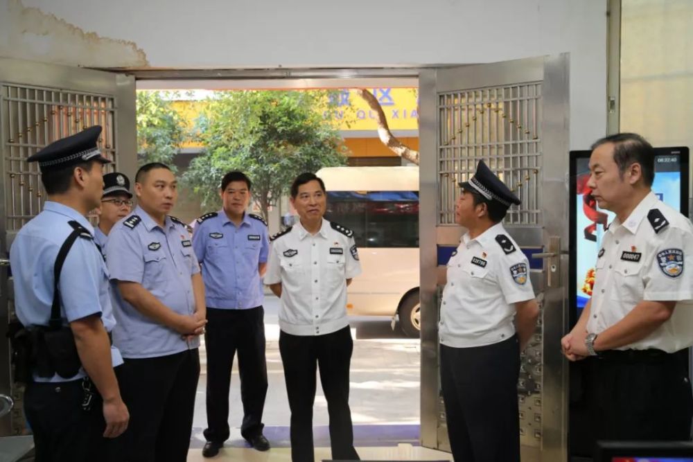 厅治安总队政委夏晓鸥,反恐总队总队长倪无名以及政治部