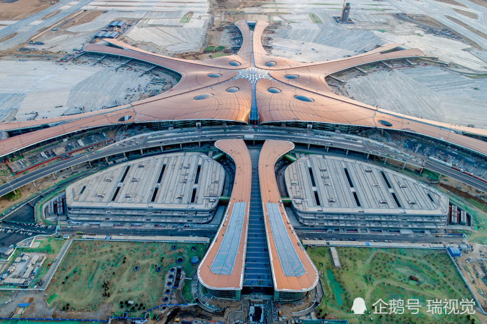 北京大兴国际机场:无人机航拍的建设画面,拍摄后18天
