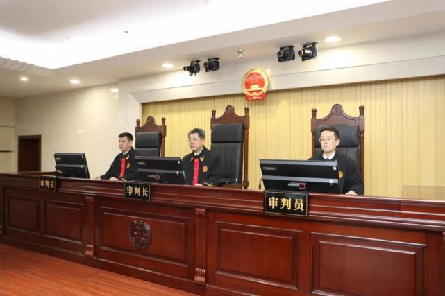 吉林中院院长姜富权亲自办案