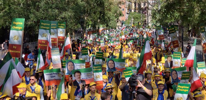 数千美籍伊朗人搞请愿，请求美军“解放伊朗人民”